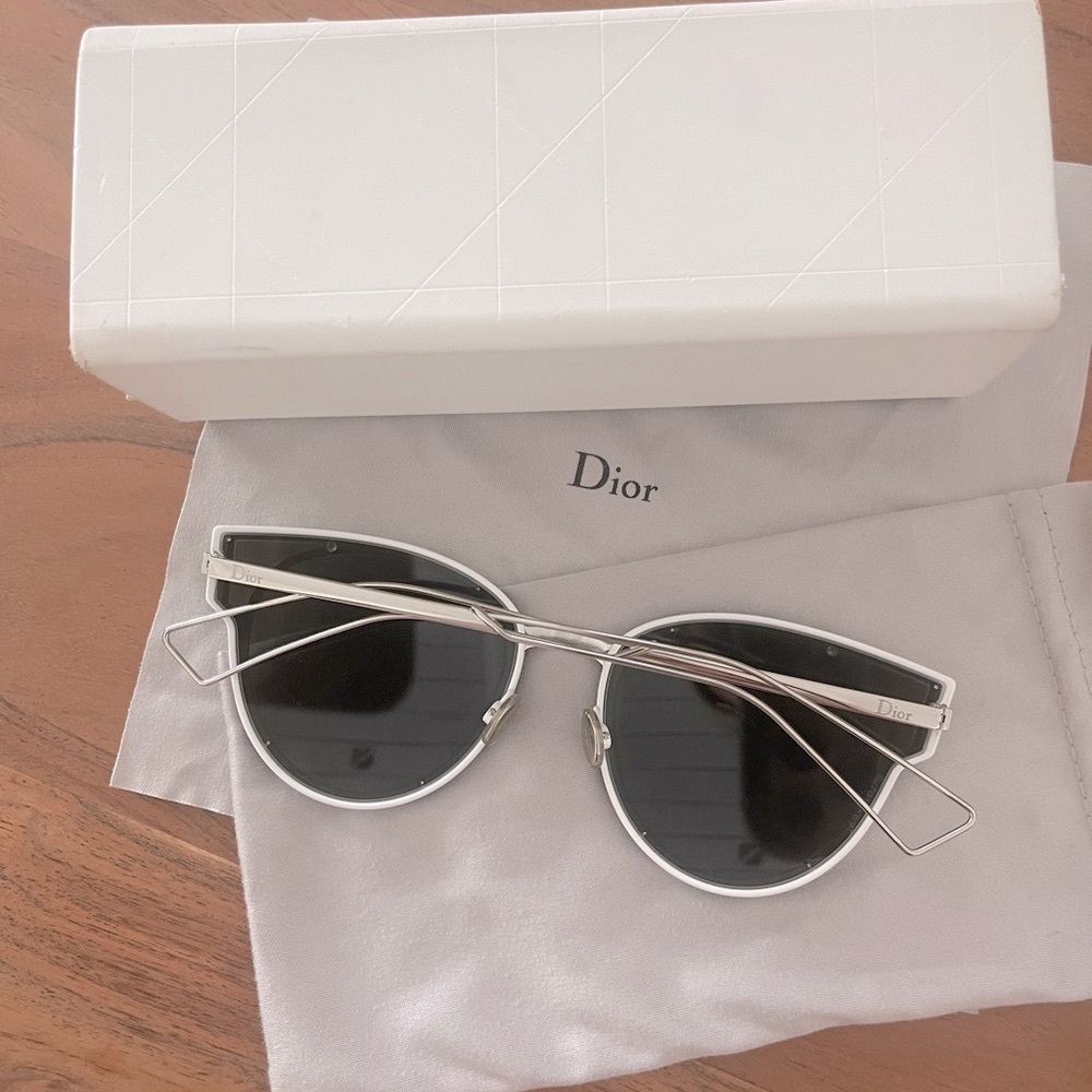 DiorSculpt mirrored Sunglasses - Picture 3 of 12